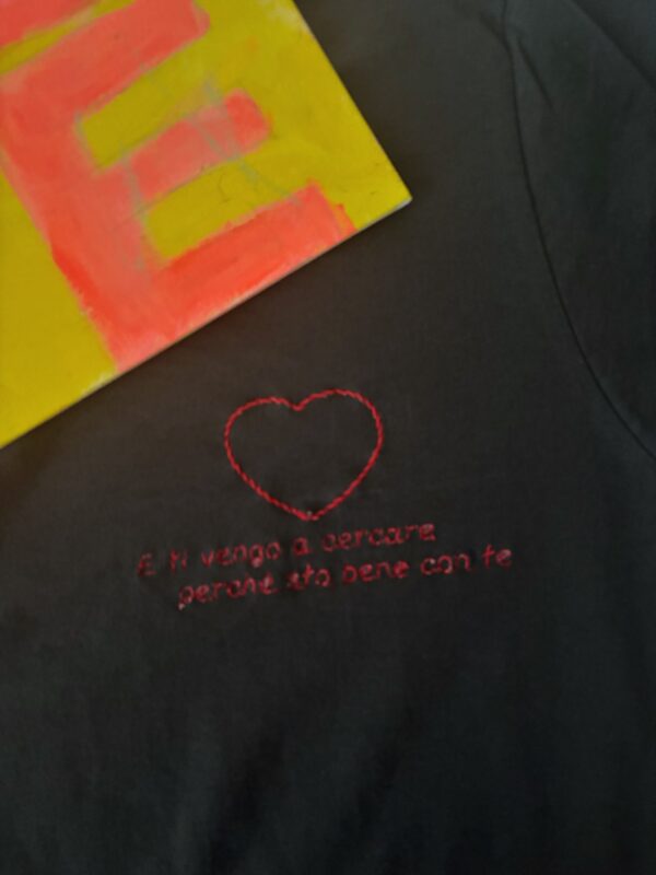 T-shirt di cotone ricamata San Valentino - immagine 2